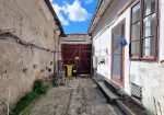 Casă singură pe curte pe str. I. Gh. Duca
