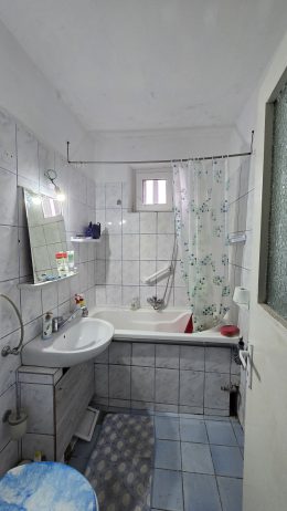 Apartament 4 camere, Gura Câmpului
